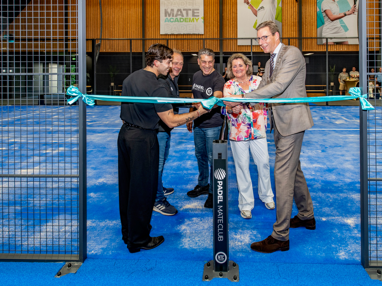 Opening Met Lint